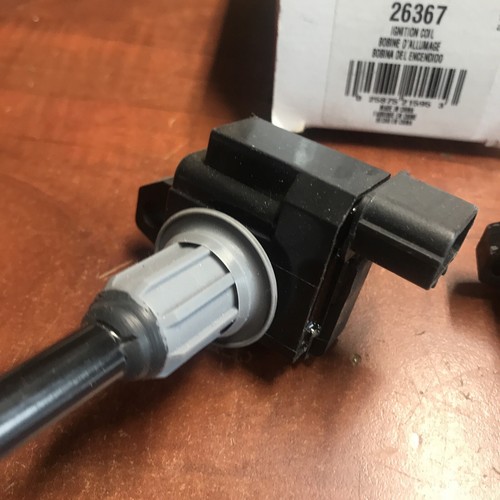 New Genuine Parts Carquest 26367 Ignition Coil UF-232 See Pictures Quantity 2 - Foto 3 di 8