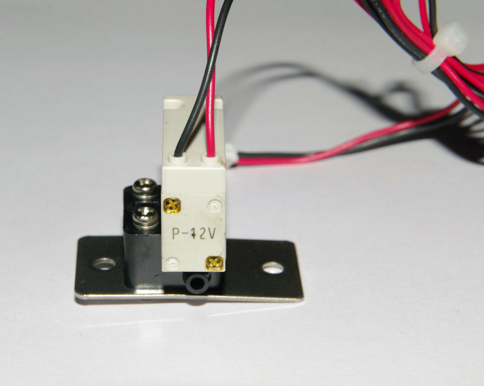 CKD XVA4GT6P Air Vacuum Pump Solenoid Pneumatic Valve 12V 1100