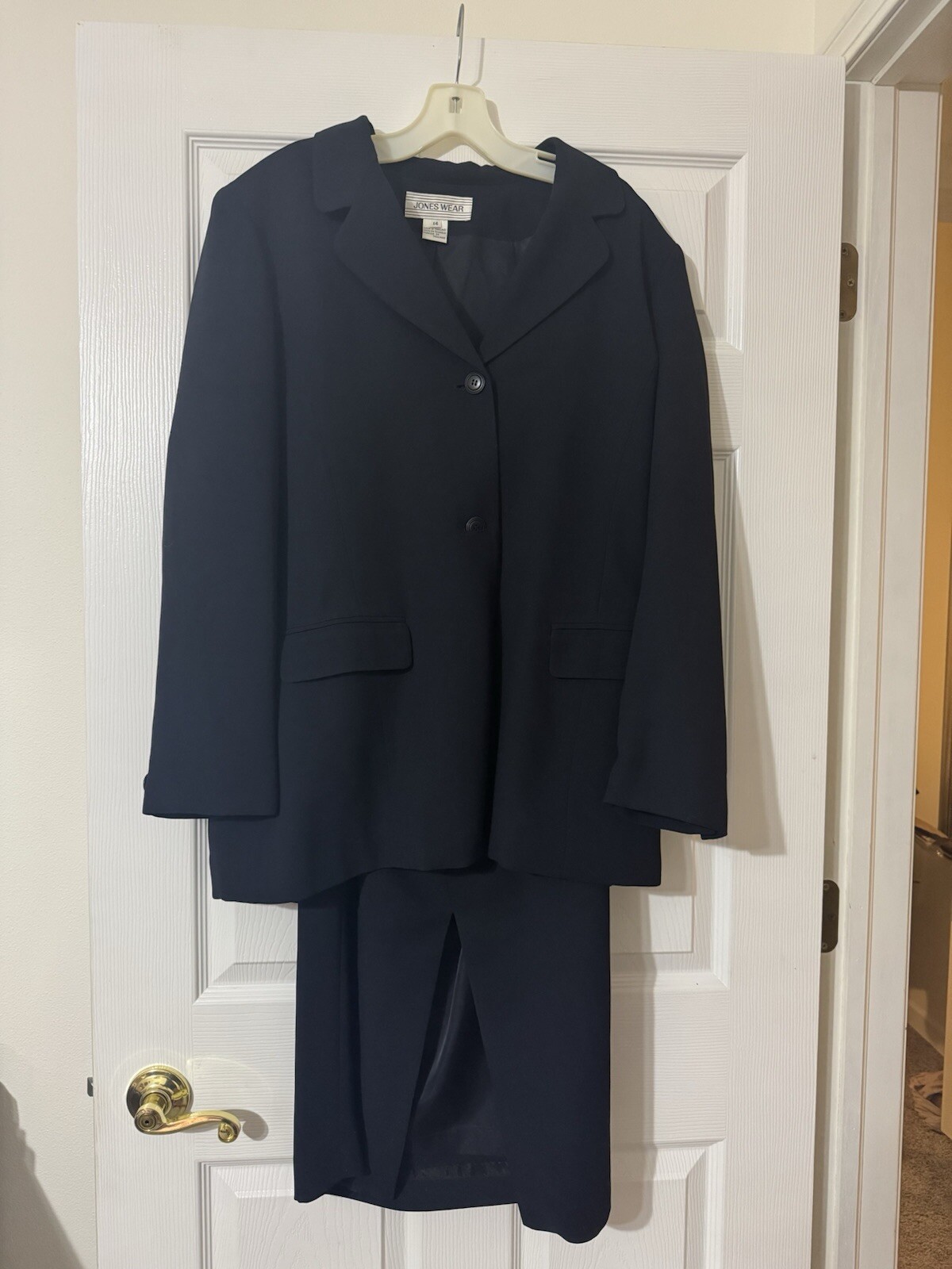 Picture 1 of 3