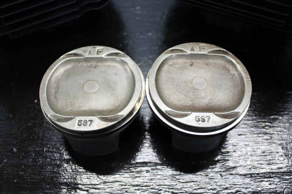 14-19 YAMAHA PERNO XVS950 VSTAR 950 OEM CILINDROS DE PISTÓN BLOQUE JARRA JARRAS 15 2014 Foto 2 de 4