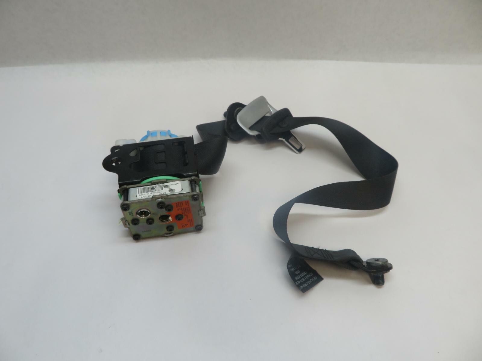 2012 ASTON MARTIN RAPIDE LEFT DRIVER SEAT BELT RETRACTOR AD43-611B70-AEW