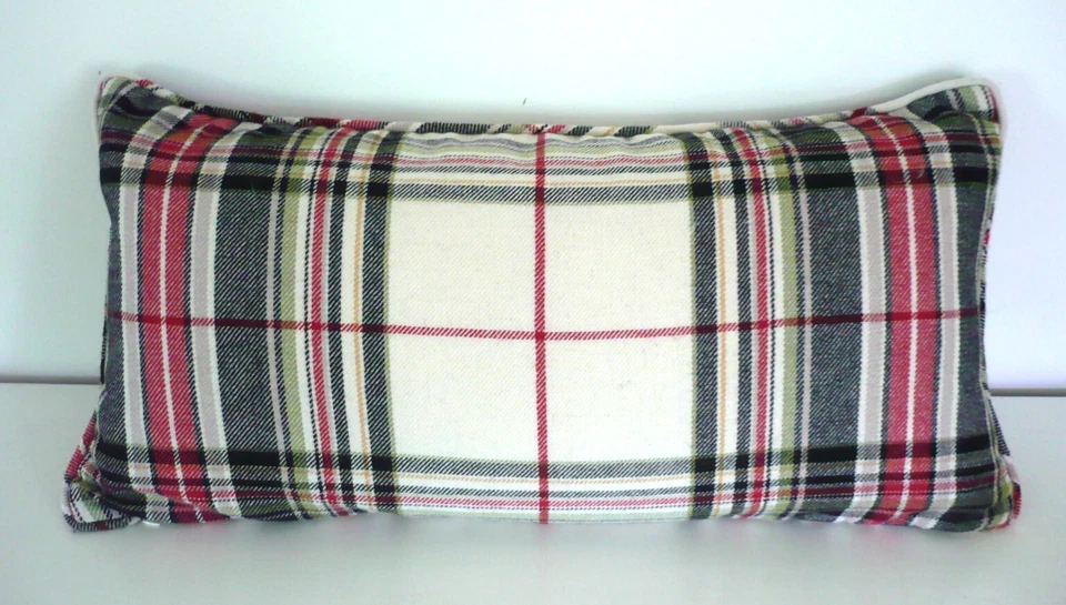 Almohada lumbar a cuadros Pottery Barn 12" X 24" cabina multicolor invierno Navidad Foto 3 de 4