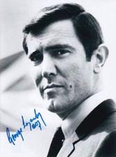 GEORGE LAZENBY signed Autogramm 20x25cm JAMES BOND in Person autograph COA