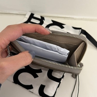 Marc Jacobs The Covered J Marc Top Zip Multi Wallet