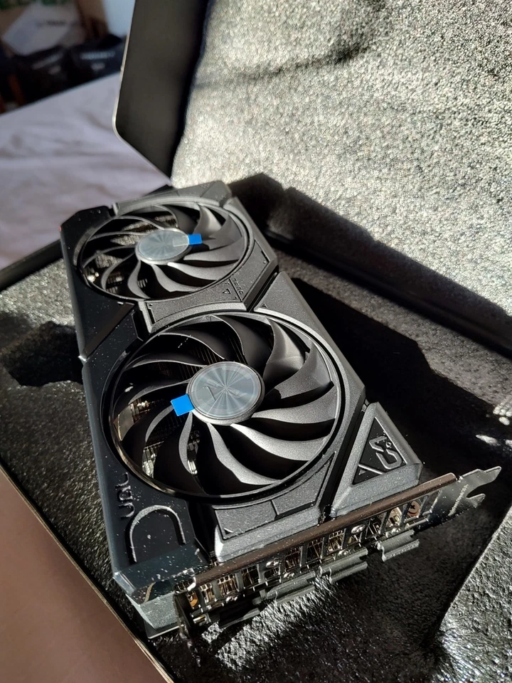 ⭐️GPU ASUS Dual RTX 4060 OC Edition 8GB GDDR6 (Dual BIOS P/Q) - COME NUOVA - Immagine 3 di 4