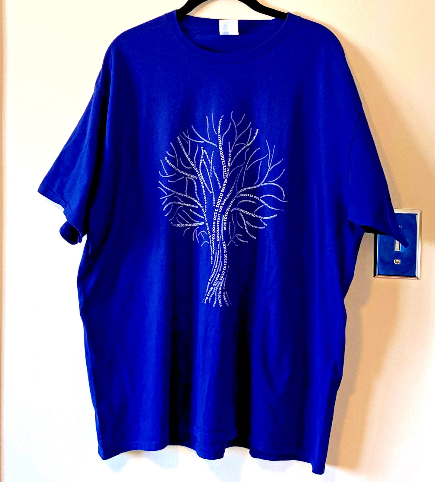 XXL Binary Code Tree Illustration/Print Short-sle… - image 2