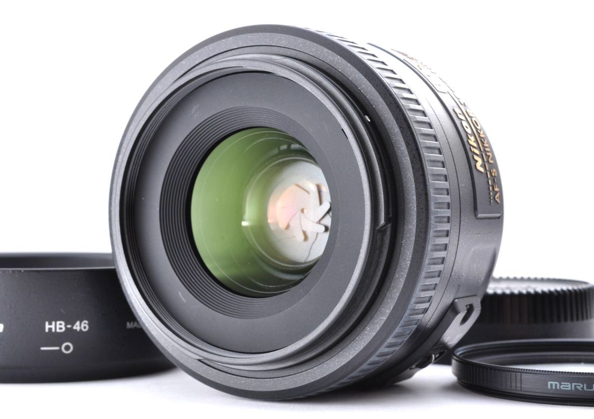 Nikon AF-S DX NIKKOR 35mm f/1.8G DX Wide Angle Lens w/Hood 