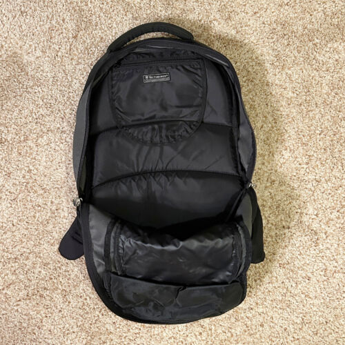 VTG Petty Enterprises Victorinox Swiss Army Backpack NEW! - Picture 3 of 4