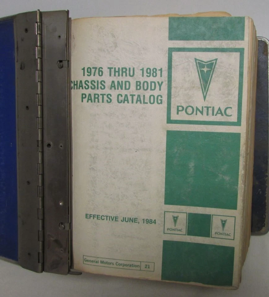 Juego de libros de piezas de carrocería de chasis Pontiac 1976-1981 texto e ilus Firebird TA LeMans Foto 2 de 4