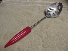 Vintage Slotted/Vented SERVING/COOKING SPOON Utensil ANDROCK BULLET RED Bakelite