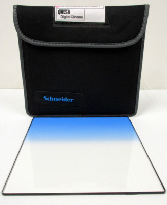 Schneider 6.6x6.6'' Sapphire Blue SE 1 Grad Filter Soft Edge Graduated  68-112266