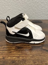 Nike Team Hustle Toddler Shoes Size C 599189-100 White Black Basketball Sneakers