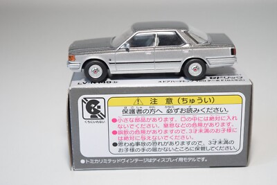 トミカリミテッドヴィンテージネオ LV-N149b ニッサン セドリック 4