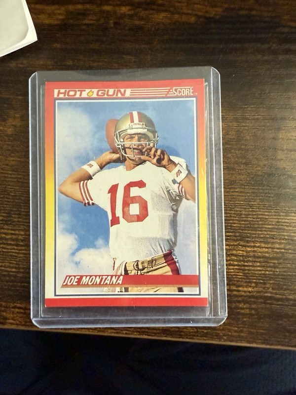 SCORE 1990 Score Hot Gun Joe Montana #311 San Francisco 49ers NFL Card
