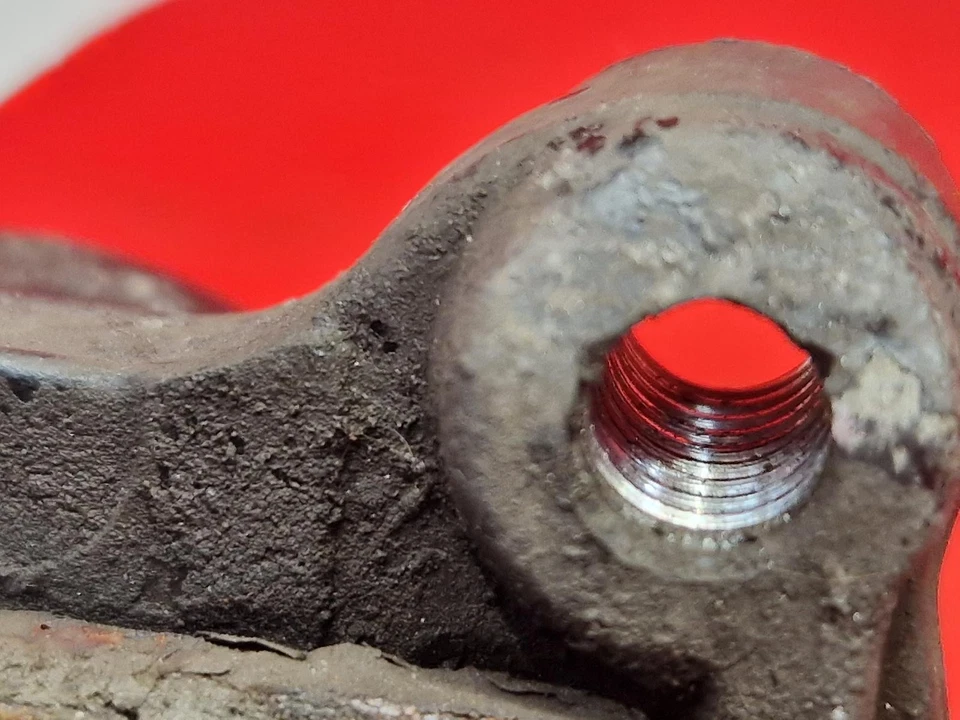 PIAGGIO MP3 300 LT RIGHT FRONT BRAKE CALIPER 2019 0.3L PETROL  - Image 2 of 4