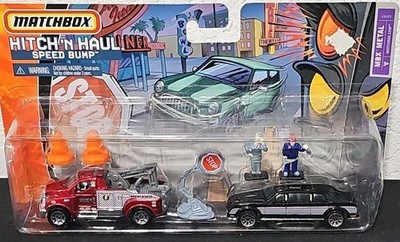 Matchbox Hitch n Haul Speed Bump Set Limousine & Tow Truck 2005