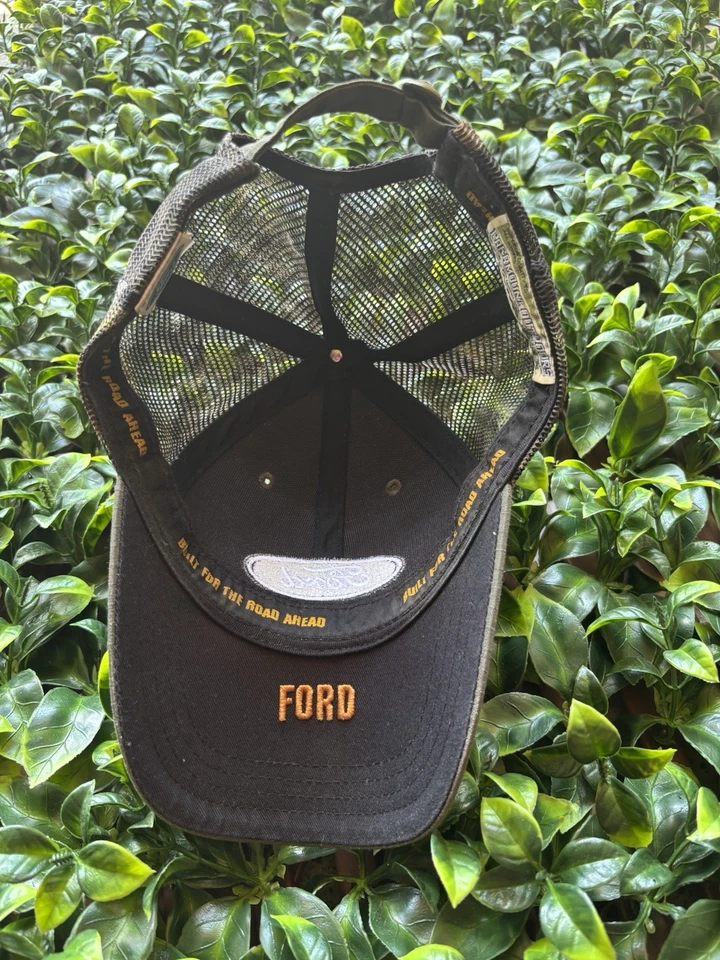 Gorra para hombre Ford Built For The Road Ahead gris y malla camuflada OSFM Foto 3 de 4