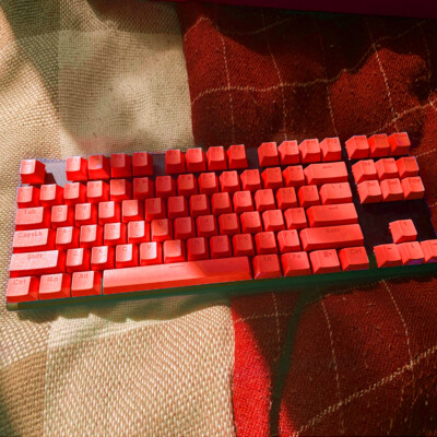 104 Stck. Universal Mechanische Tastatur Tastenkappen PC Bakclit Key Cap Set (rot)