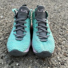 Nike LeBron James XVII 17 GS Sz 6Y 7.5 Womens South Beach Bq5594-444 Great Cond
