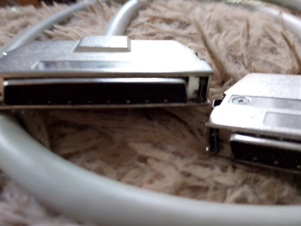 SCSI KABEL 2x 68 Pol Stecker männlich (male) voll belegt 10mm dick Profiware - Bild 4 von 4