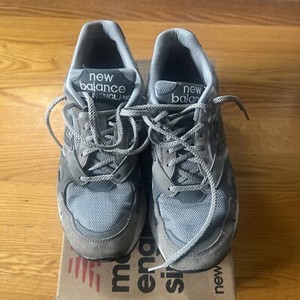 【新品・箱付】New Balance 920 ホワイト/ネイビー/グレー/レッド ニューバランス人気900番台に新スニーカー「920」、グレー