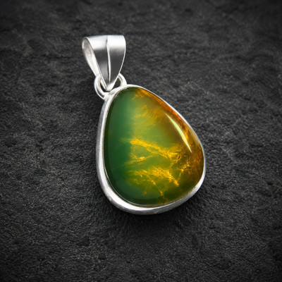 Impressive Natural Clear Deep Green Amber .925 Sterling Silver Pendant 30mm