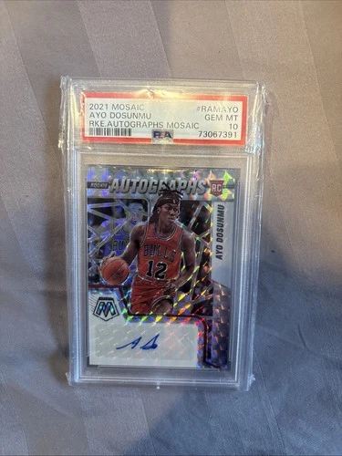 Ayo Dosunmu 2021-22 Panini Mosaic RC Rookie Auto PSA 10 Bulls