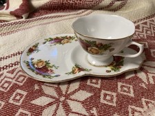 Royal Albert Old Country Roses China Round Snack Plate & Tea Cup Set 1962