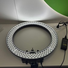 Neewer Ring light RL-18"