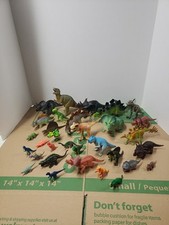 Dinosaur Toy Lot T Rex Parasaurus Triceratops Spinosaurus Raptor Figure T18