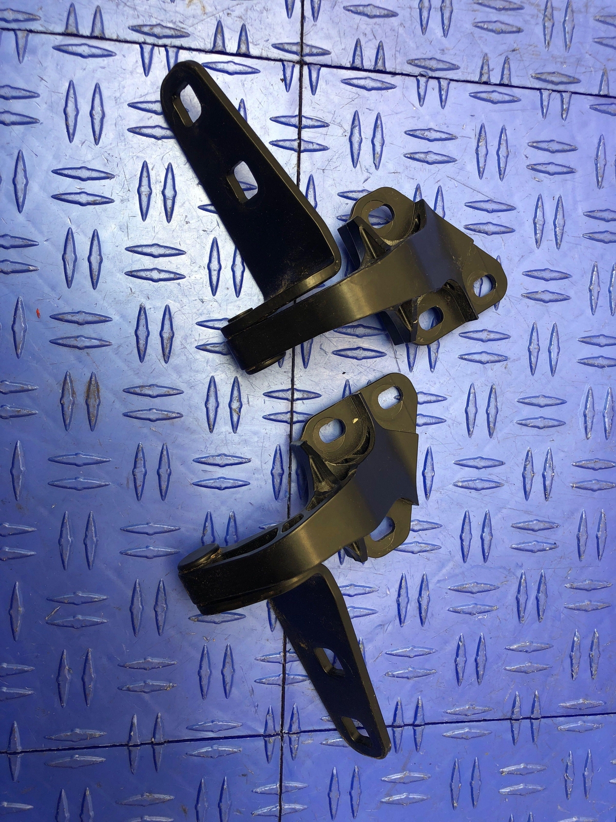 2014-2020 BMW I8 REAR RIGHT LEFT TRUNK HATCH LID HINGE SET 7336399 7336400 OEM