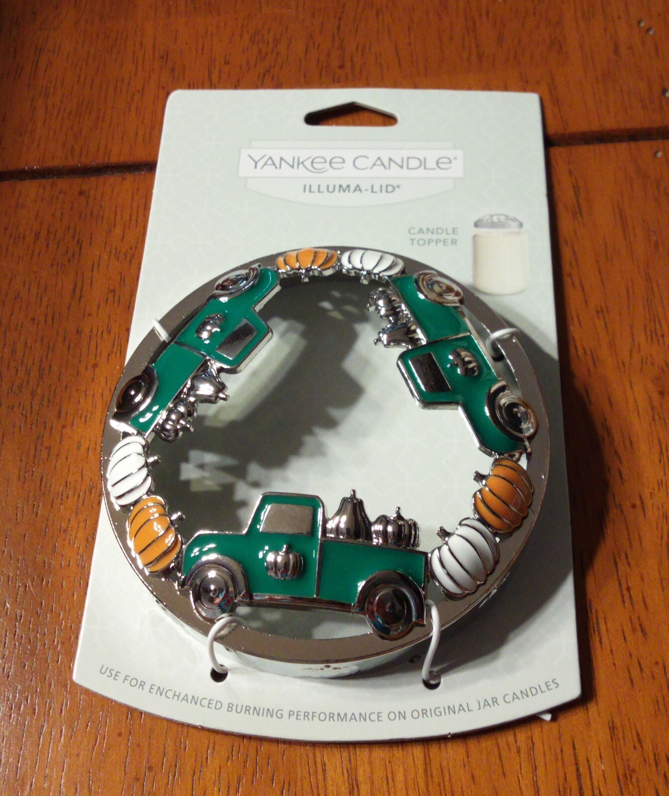 Yankee Candle Illuma Lid Topper Halloween Friends Phantasmagoria Skulls