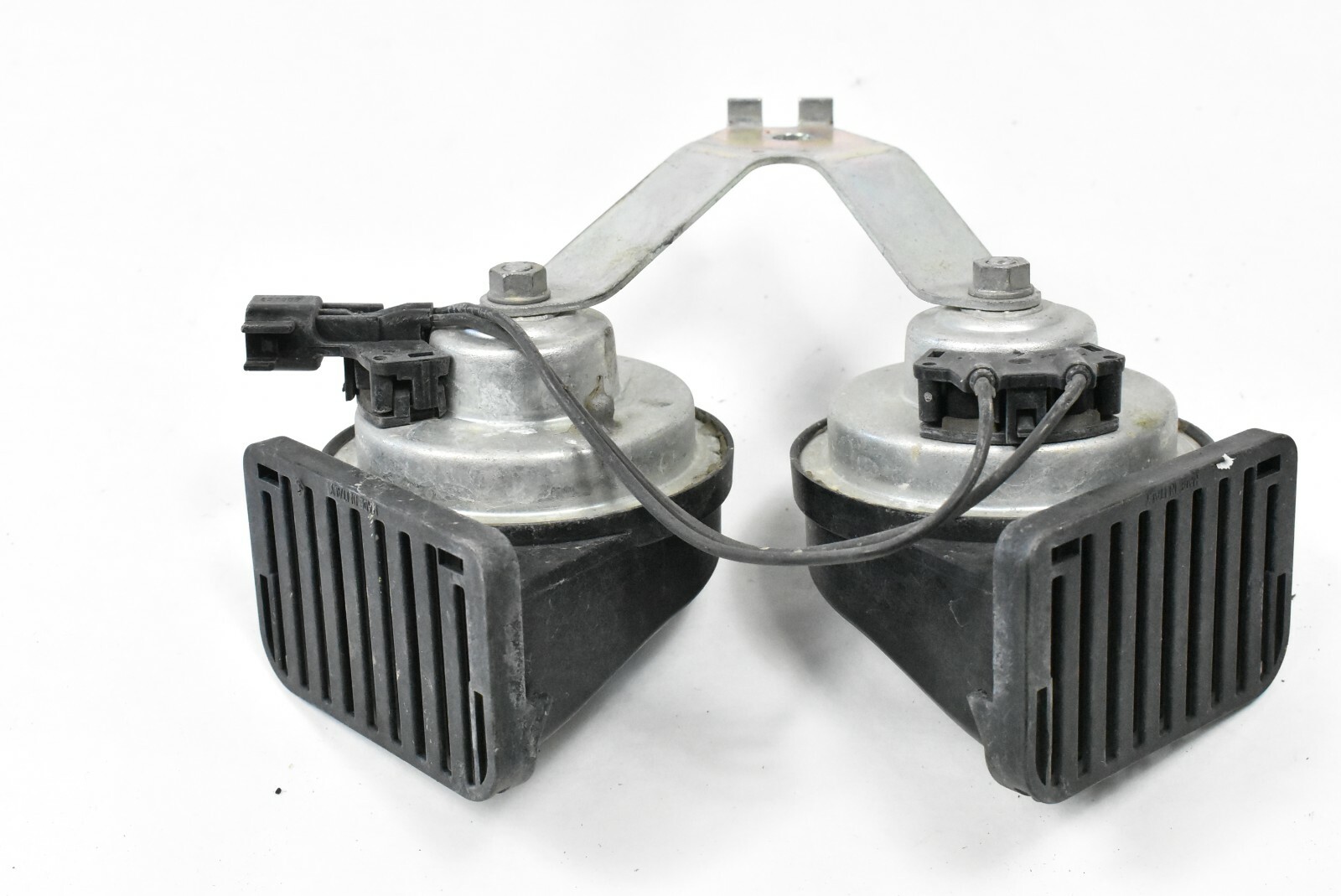 Maserati Quattroporte 2003-2011 Horns Set