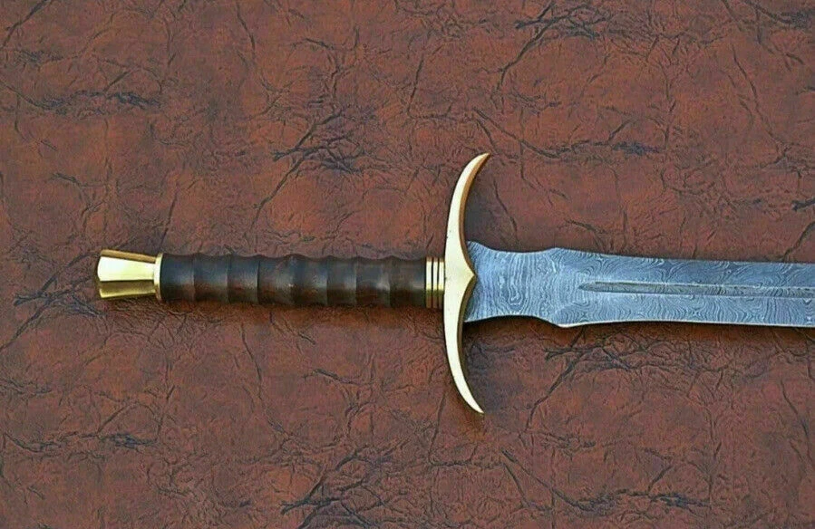 Viking Ranger Sword' Battle Ready, DAMASCUS STEEL Full Tang Brass Guard 31Inches - Image 3 of 4