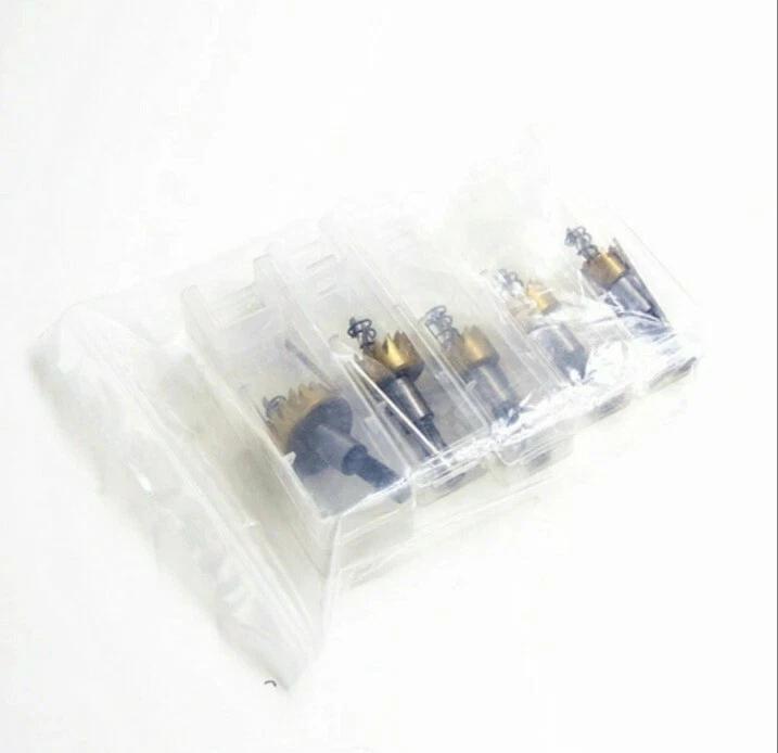 Foto 5 di 6