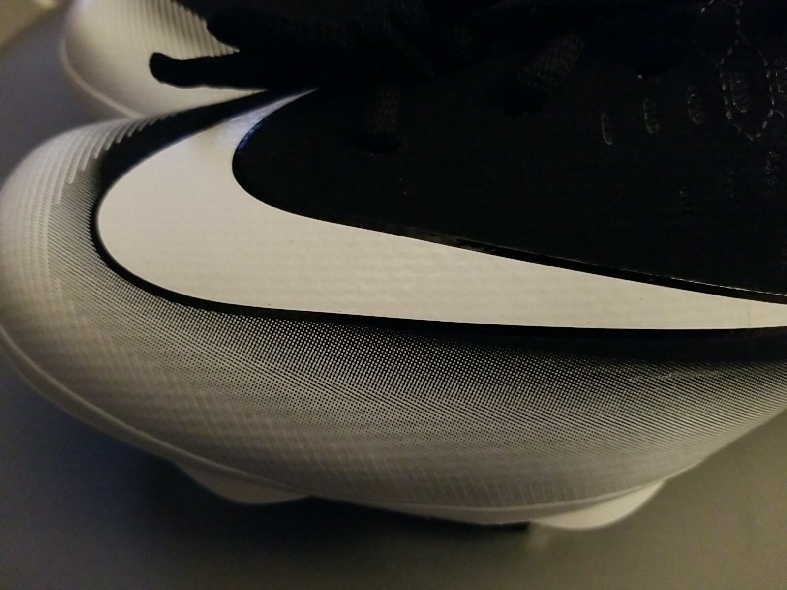black nike vapor football cleats