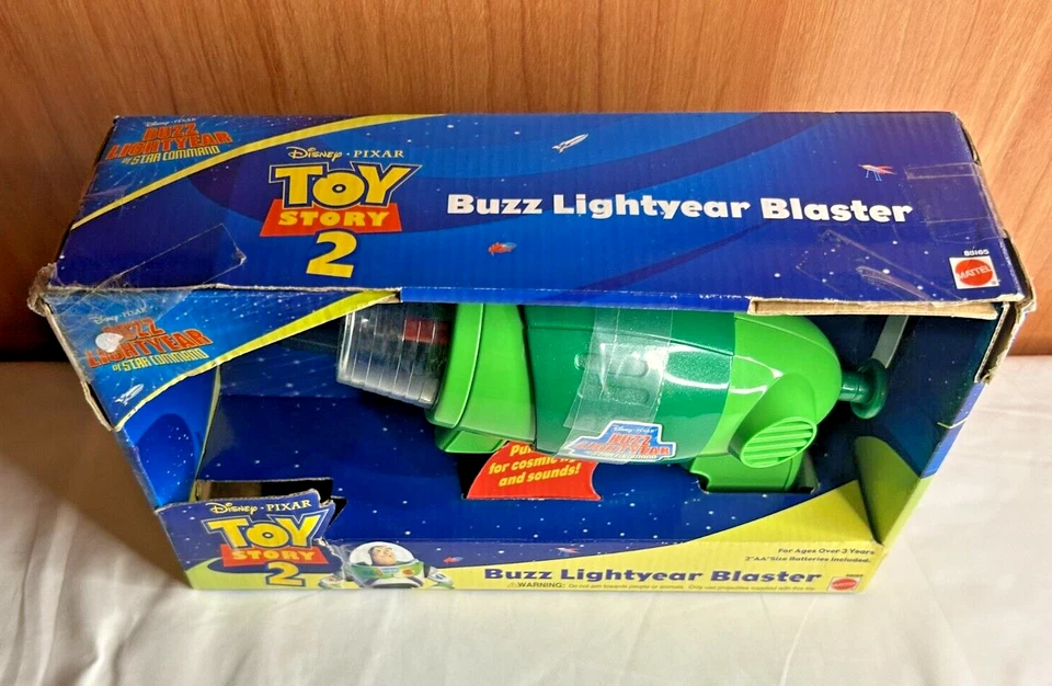 Disney Pixar Toy Story 2; BUZZ LIGHTYEAR Blaster Juguete Pistola de Dardos Verde Foto 3 de 4