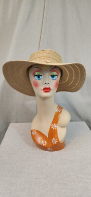 Chicos Paper Polyester Tan w Gold Stri Wide Brim Large Shade Summer Sun Hat USED