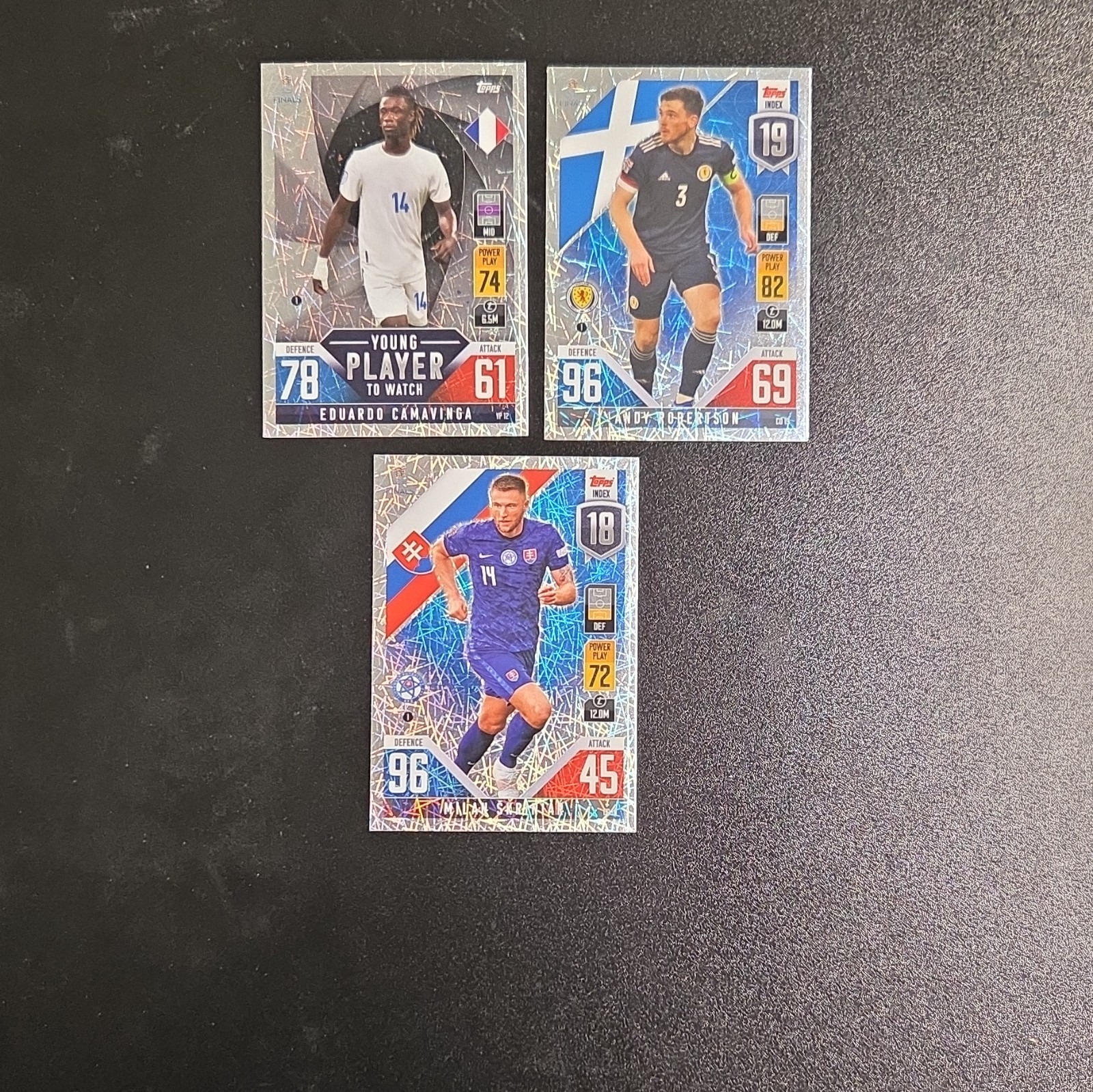 много карт Topps Match Attax 101