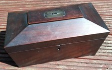 ANTIQUE GEORGIAN SARCOPHAGUS TEA CADDY AF FOR RESTORATION 33cm