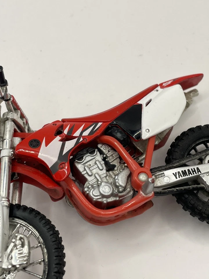 Maisto1:18 Yamaha 2018 Mt-07 Replica Alloy Used Without Stand - Image 4 of 4