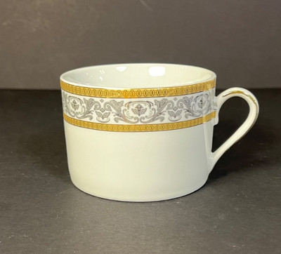 Beautiful ROYAL SCOTLAND Teacup Gold Filigree Coffee Flat Cup RZS5