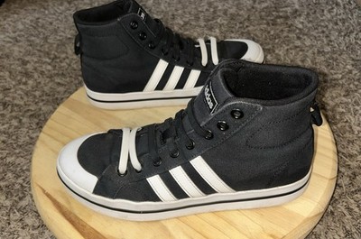 Women s 7.5 Adidas Bravada Mid Sneakers Black/White  Classic Skater FY4488