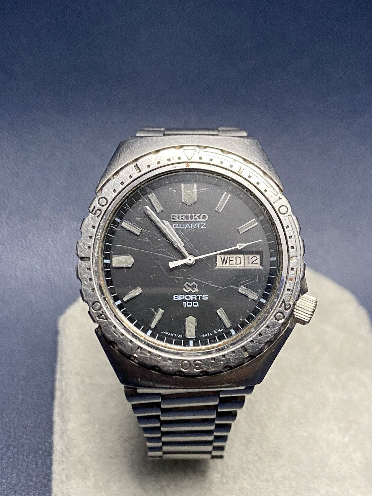 Vintage Seiko 7123-8219 Sports 10 Day/Date Stainless Steel Quartz