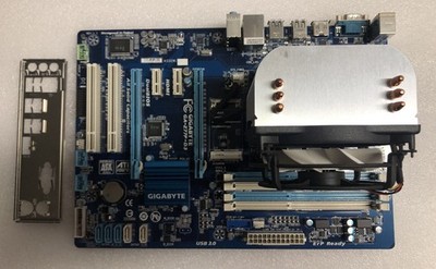 Gigabyte GA-Z77P-D3 + Intel Core i7-3770 + Arctic Kühler + Blende