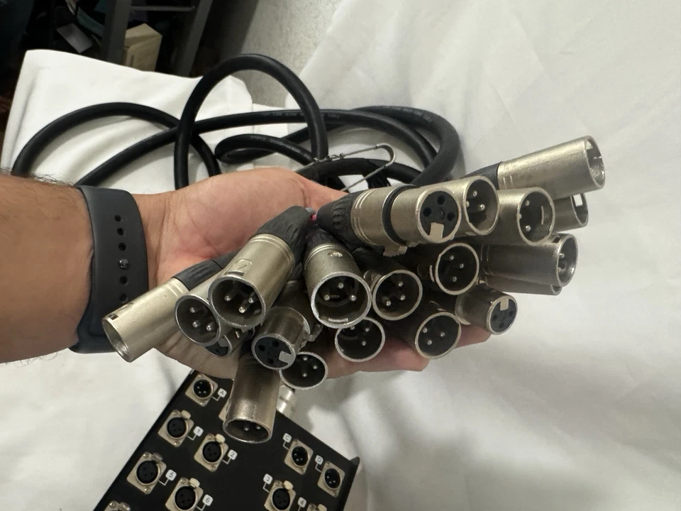 Elite Core 16 x 4 Channel 25 ft Stage snake read Selling as is - Image 3 of 4