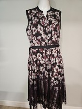 Simply Vera Wang FLoral dress fit and flare L