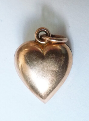 Pendentif Ancien Coeur N473 - Bijou Vintage Sans Marque, Occasion Avec Histoire