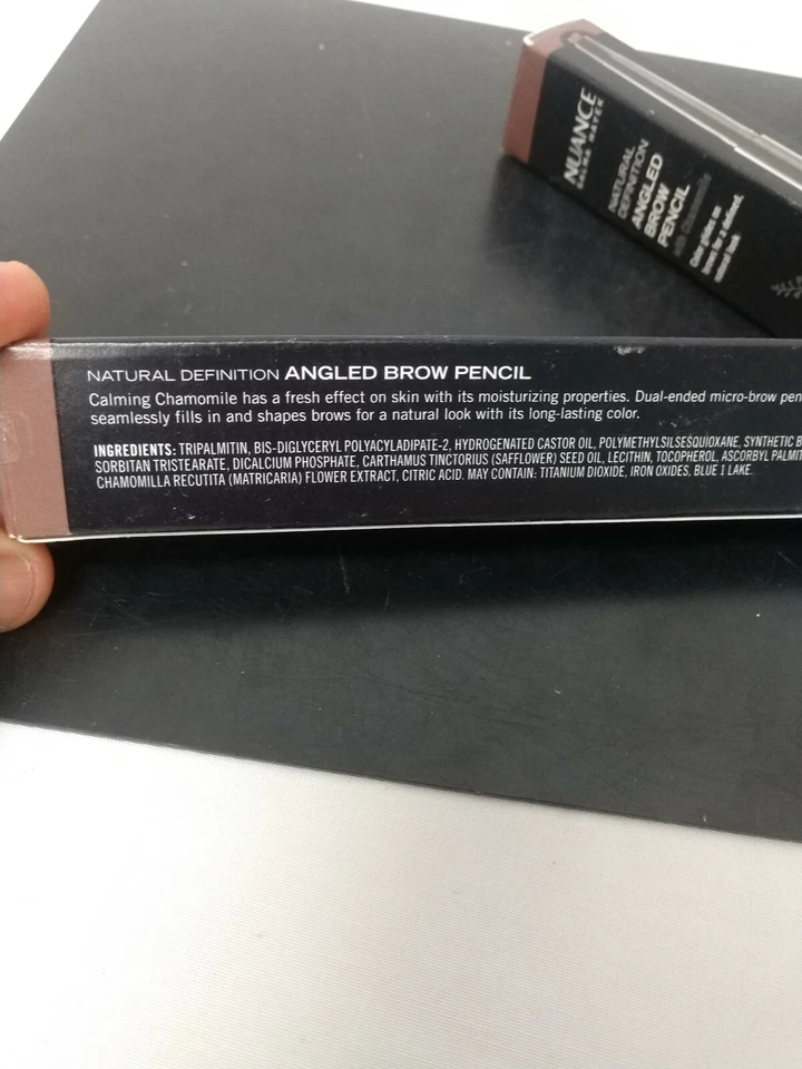 (5) SALMA HAYEK NUANCE ANGLED BROW PENCIL MEDIUM DARK 935 - Image 2 of 4