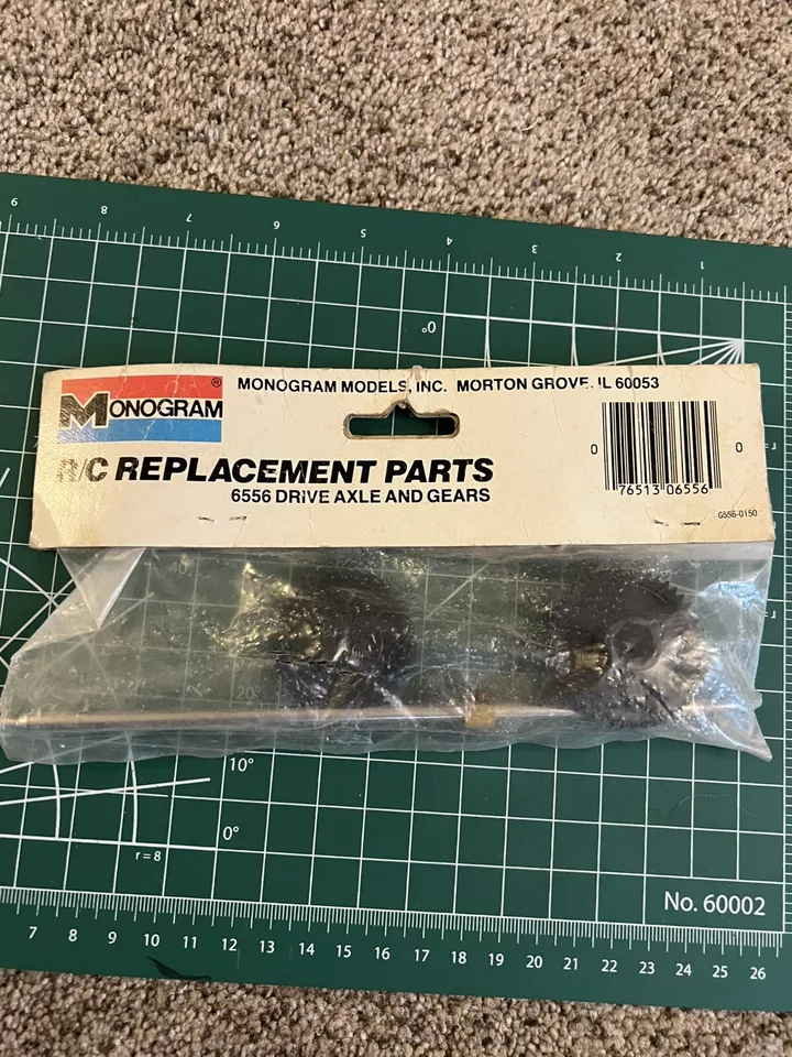 Monogram RC 1/10 6556 Drive Axle and Gears NIP for Lightning Buggy - Image 2 of 4